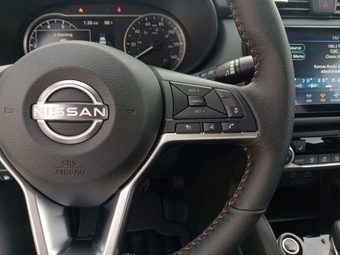 New 2025 Nissan Versa SR w/ Trunk Package image 12