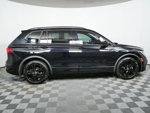 Used 2024 Volkswagen Tiguan SE R-Line FWD image 2