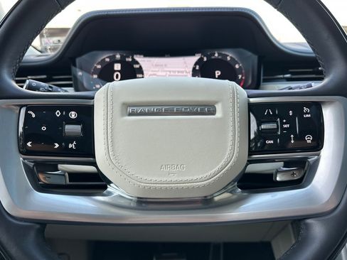 Used 2024 Land Rover Range Rover Long Wheelbase Autobiography image 18