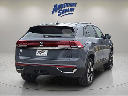 Used 2024 Volkswagen Atlas Cross Sport SE image 6