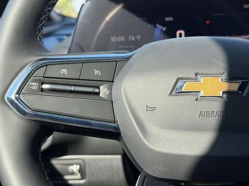 New 2026 Chevrolet Equinox EV LT image 13