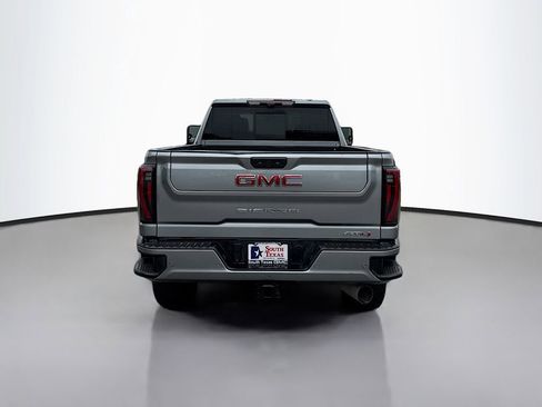 Used 2024 GMC Sierra 2500 AT4 w/ AT4 Premium Plus Package AWD/4WD image 6
