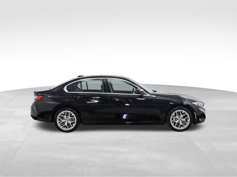 Certified 2025 BMW 330i xDrive Sedan w/ Convenience Package image 6