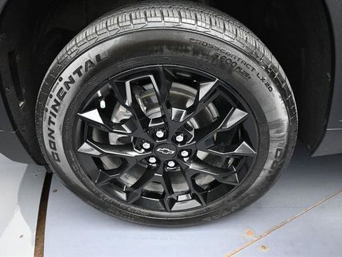 Used 2024 Chevrolet Traverse LT w/ Enhanced Driving Package FWD image 23