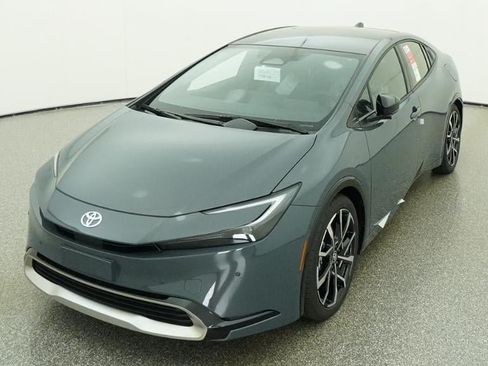 New 2026 Toyota Prius Plug-In Hybrid FWD image 16