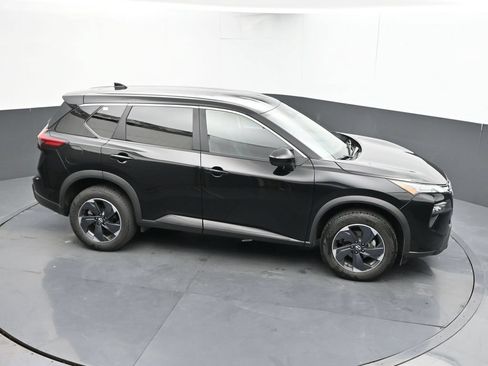 Used 2024 Nissan Rogue SV AWD/4WD image 37