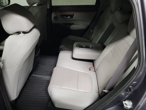 Used 2021 Honda CR-V Touring image 12