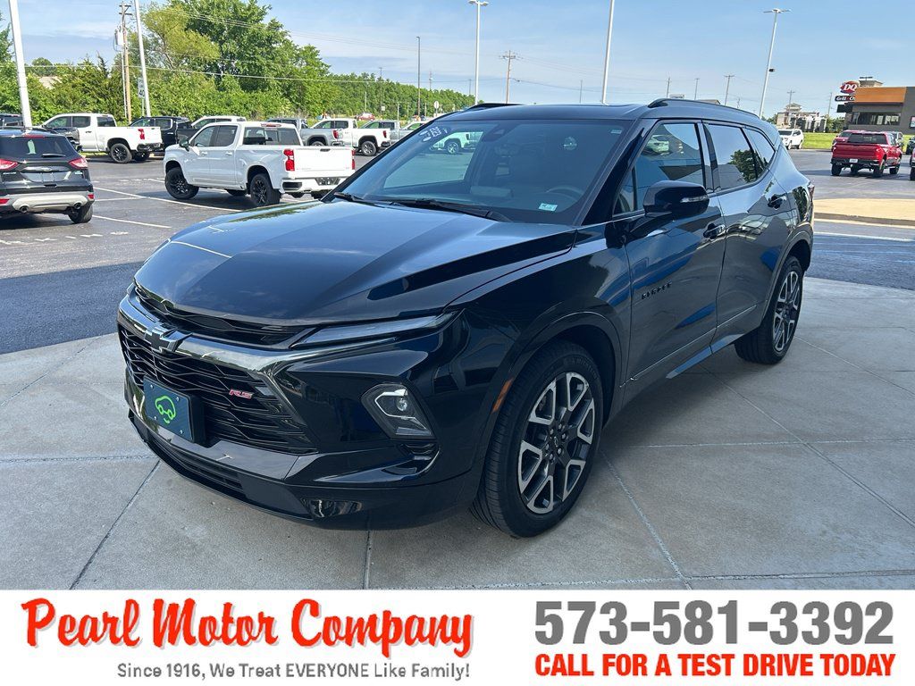 Certified 2023 Chevrolet Blazer RS w/ Driver Confidence II Package AWD/4WD image 6