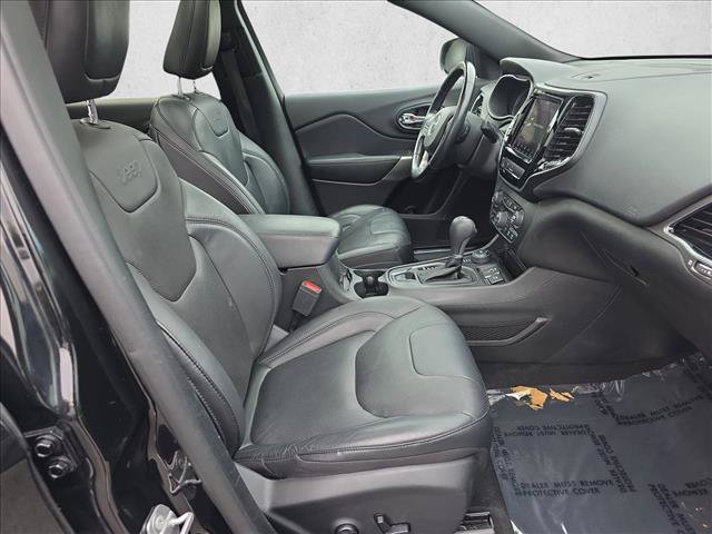 Used 2020 Jeep Cherokee High Altitude AWD/4WD image 10