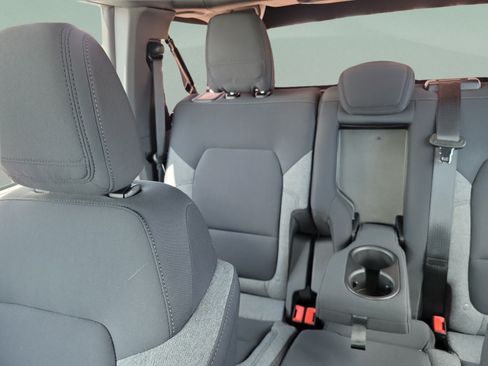 New 2025 Ford Bronco 4-Door w/ Sasquatch Package AWD/4WD image 8