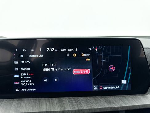 Used 2024 Kia Telluride EX w/ EX Captain's Chair Package image 6