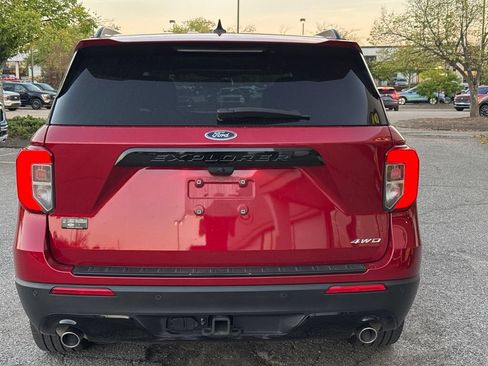Used 2023 Ford Explorer ST-Line w/ Class IV Trailer Tow Package AWD/4WD image 17
