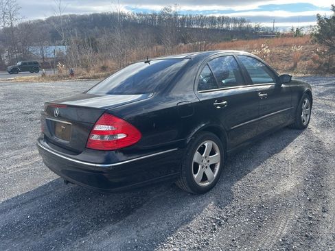 Used 2006 Mercedes-Benz E 350 Sedan image 2