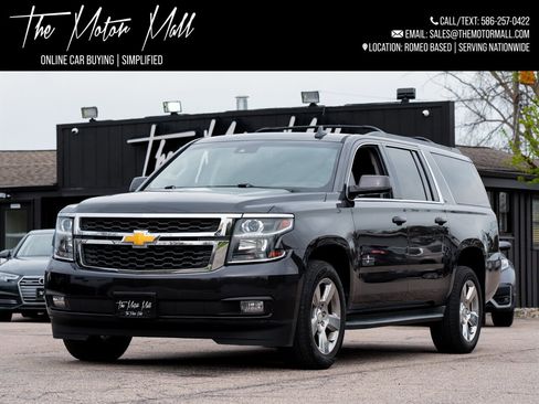 Used 2017 Chevrolet Suburban LT AWD/4WD image 1