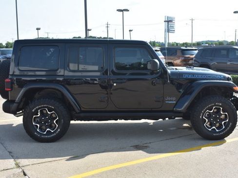 Used 2022 Jeep Wrangler Unlimited Rubicon 4xe w/ Steel Bumper Group AWD/4WD image 4