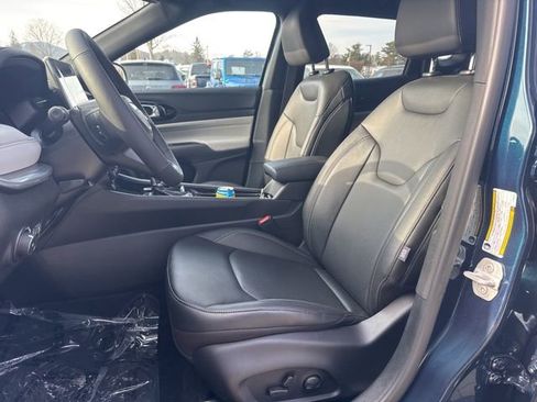 New 2026 Jeep Compass Limited image 10