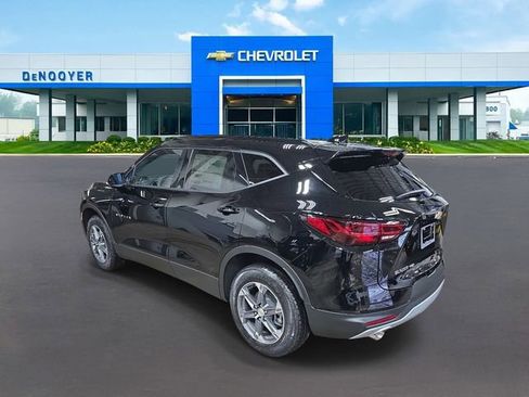 New 2026 Chevrolet Blazer LT w/ Convenience Package image 9