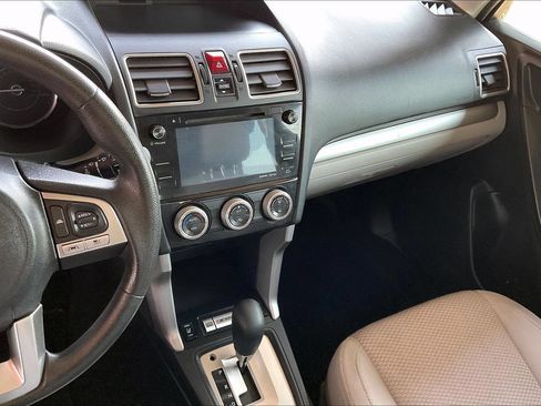 Used 2017 Subaru Forester 2.5i Premium AWD/4WD image 9