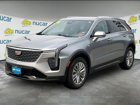 Used 2024 Cadillac XT4 Premium Luxury AWD/4WD image 3