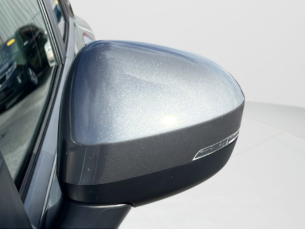 Used 2023 Nissan Rogue SV FWD image 25
