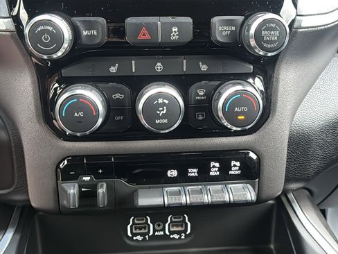 Used 2021 RAM 2500 Big Horn w/ Level B Equipment Group image 31