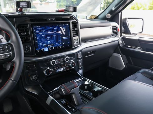 Used 2025 Ford F150 Raptor AWD/4WD image 27