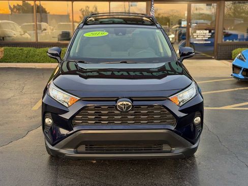 Used 2019 Toyota RAV4 XLE w/ All Weather Liner Package AWD/4WD image 4