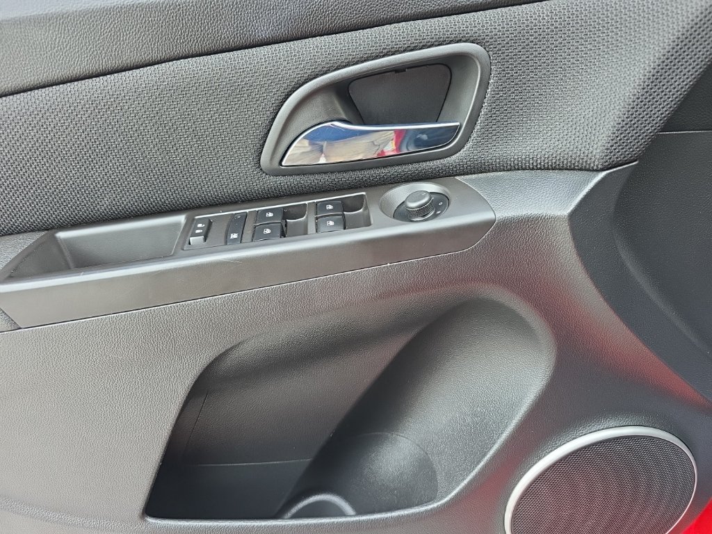 Used 2015 Chevrolet Cruze LTZ w/ Sun, Sound and Sport Package FWD image 13