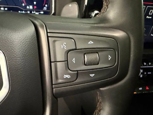 Used 2024 GMC Sierra 1500 AT4 w/ Technology Package AWD/4WD image 19