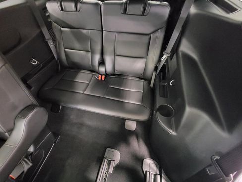 Used 2023 Ford Explorer XLT w/ Equipment Group 202A AWD/4WD image 26