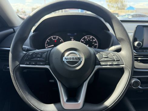 Used 2021 Nissan Altima 2.5 S FWD image 12