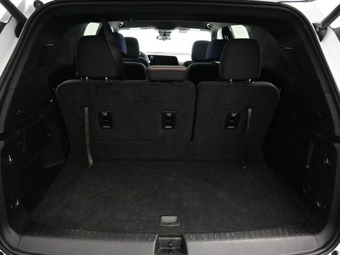 Used 2025 Chevrolet Traverse LT AWD/4WD image 28