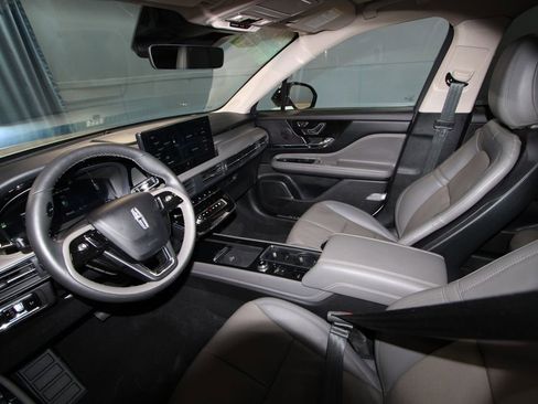 Used 2024 Lincoln Corsair Grand Touring w/ Equipment Group 301A image 2