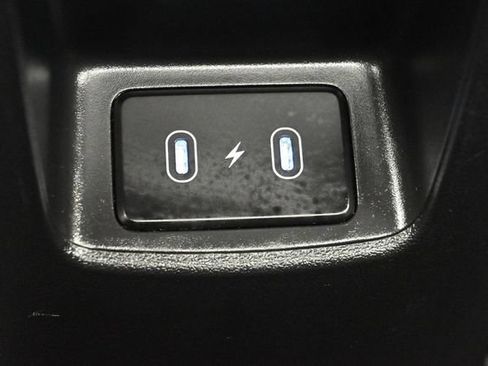 Used 2025 Hyundai Elantra Limited FWD image 14