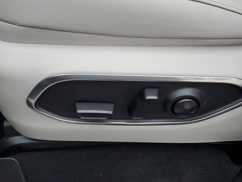 New 2025 Jeep Wagoneer Series II image 13