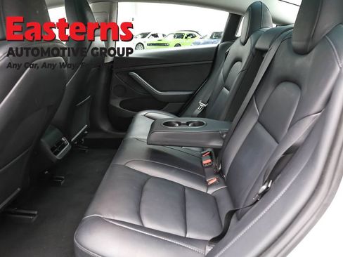 Used 2023 Tesla Model 3 Standard Range image 17