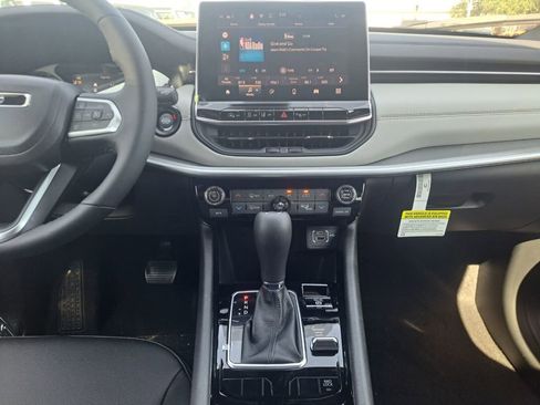 New 2026 Jeep Compass Limited image 19