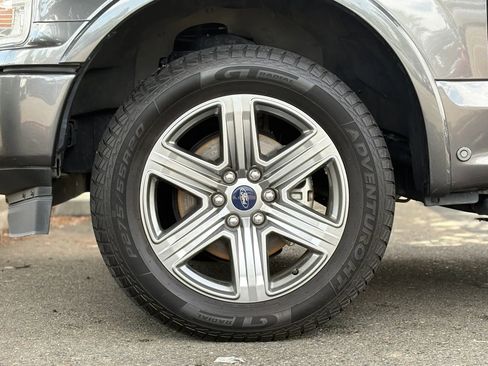 Used 2018 Ford F150 Lariat w/ Equipment Group 502A Luxury image 36