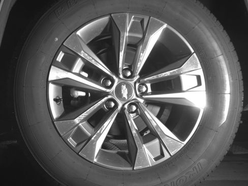 Used 2025 Chevrolet Equinox LT FWD image 14