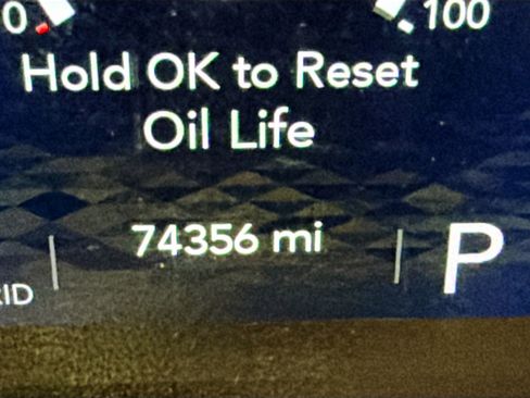 Used 2021 Jeep Wrangler Sahara w/ Cold Weather Group image 19