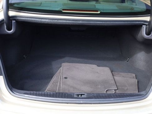 Used 2010 Hyundai Genesis 4.6 image 26