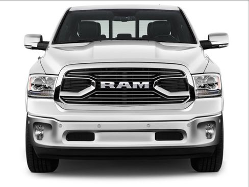 Used 2018 RAM 1500 Tradesman RWD image 3