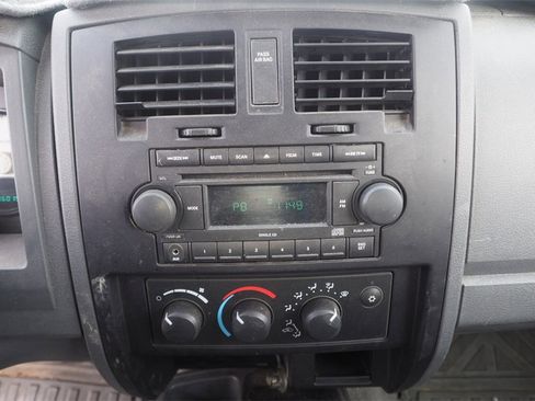 Used 2006 Dodge Dakota ST image 12