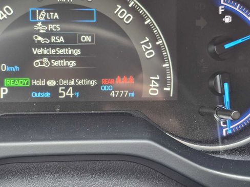 Used 2025 Toyota RAV4 LE image 25