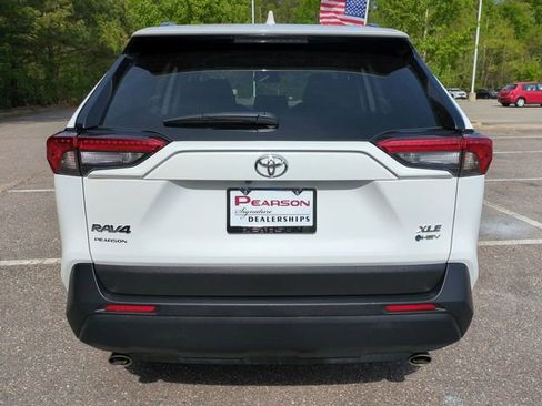 Used 2025 Toyota RAV4 XLE image 5