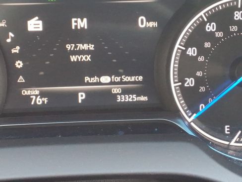 Used 2023 Toyota Venza XLE AWD/4WD image 13
