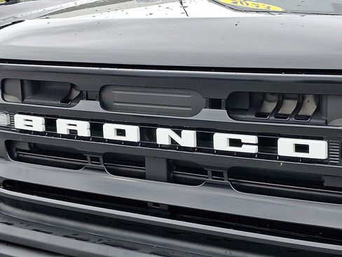 Certified 2023 Ford Bronco Outer Banks w/ Sasquatch Package AWD/4WD image 30