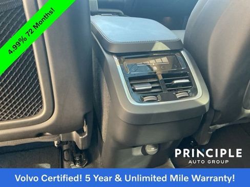 Certified 2025 Volvo XC90 B5 Core image 31