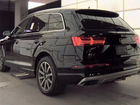 Used 2018 Audi Q7 3.0T Prestige AWD/4WD image 4