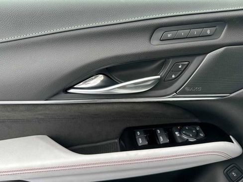 New 2026 Cadillac CT4 V Blackwing w/ Carbon Fiber 1 Package image 8